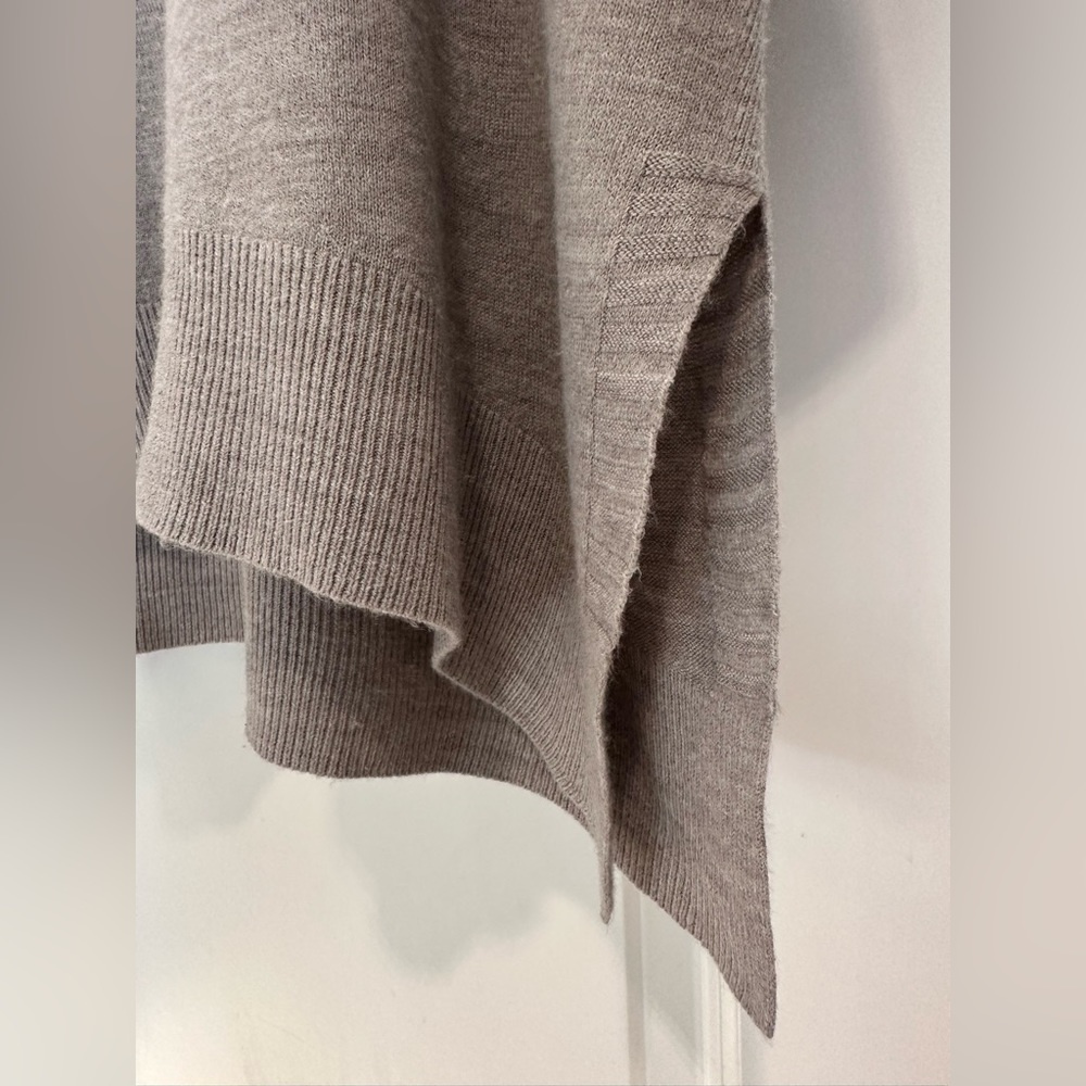 Sweet Romeo Sweater - Picture 3 of 7
